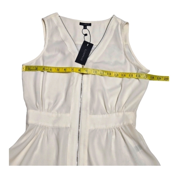 Dynamite Sleeveless Peplum Top - Picture 4 of 8